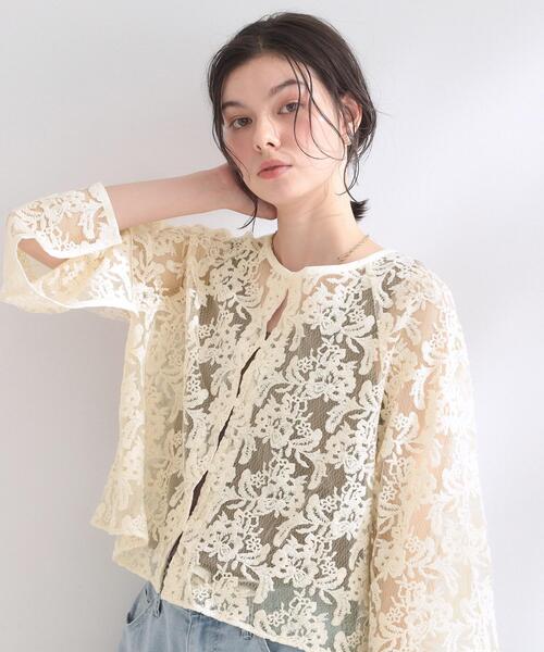 OPAQUE.CLIP(オペークドットクリップ)の「刺繍レースショートブラウス【洗える】(シャツ/ブラウス・レディース・ブラック/オフホワイト・40/38/42)」の3枚目の写真