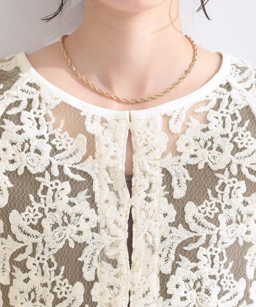 OPAQUE.CLIP(オペークドットクリップ)の「刺繍レースショートブラウス【洗える】(シャツ/ブラウス・レディース・ブラック/オフホワイト・40/38/42)」の14枚目の写真