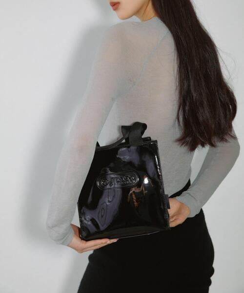 RODE SKO(ロデスコ)の「『別注』OUTDOOR PRODUCTS×hun RODESKO GLOSSY BAG(ショルダーバッグ・レディース・ブラック/ベージュ系その他・-)」の4枚目の写真