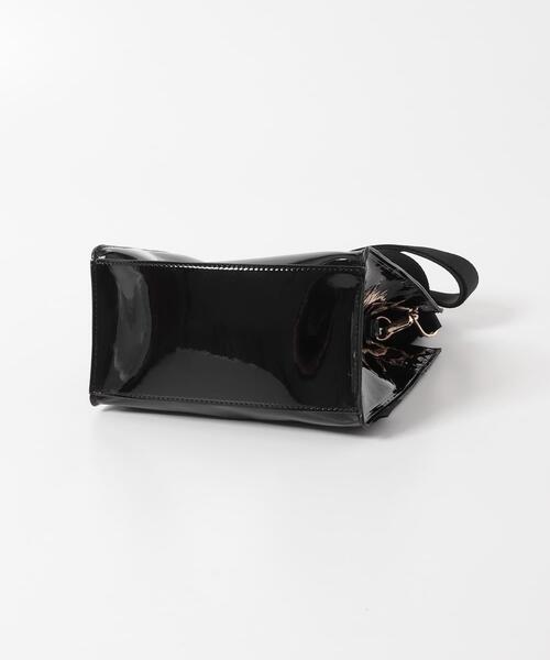 RODE SKO(ロデスコ)の「『別注』OUTDOOR PRODUCTS×hun RODESKO GLOSSY BAG(ショルダーバッグ・レディース・ブラック/ベージュ系その他・-)」の9枚目の写真