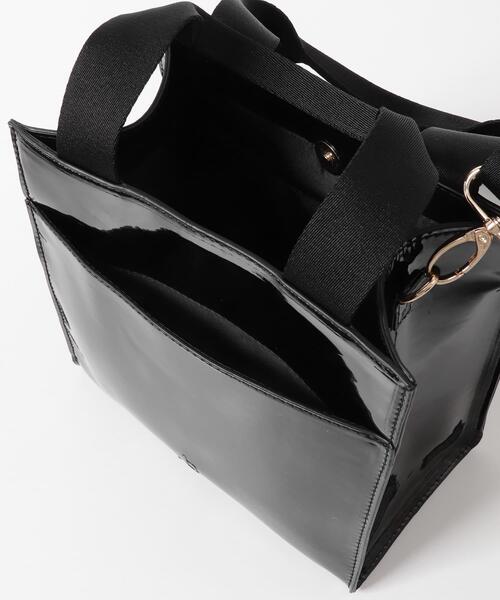 RODE SKO(ロデスコ)の「『別注』OUTDOOR PRODUCTS×hun RODESKO GLOSSY BAG(ショルダーバッグ・レディース・ブラック/ベージュ系その他・-)」の12枚目の写真
