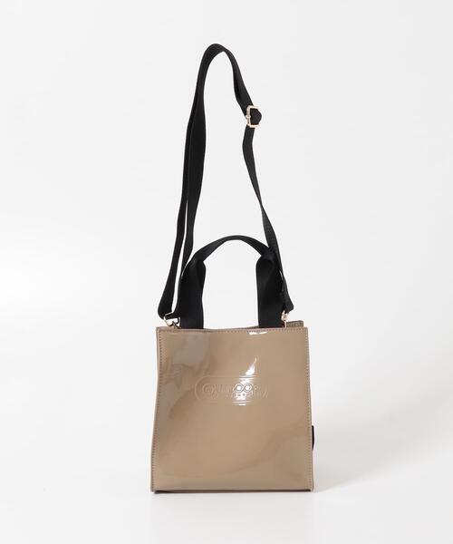 RODE SKO(ロデスコ)の「『別注』OUTDOOR PRODUCTS×hun RODESKO GLOSSY BAG(ショルダーバッグ・レディース・ブラック/ベージュ系その他・-)」の17枚目の写真