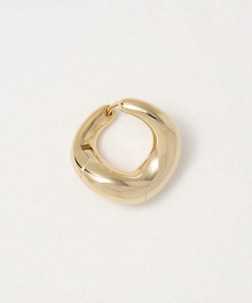 BEAUTY&YOUTH UNITED ARROWS(ビューティーアンドユースユナイテッドアローズ)の「ヒネリ スクエア ピアス(ピアス(両耳用)・レディース・ゴールド/シルバー・FREE)」の3枚目の写真
