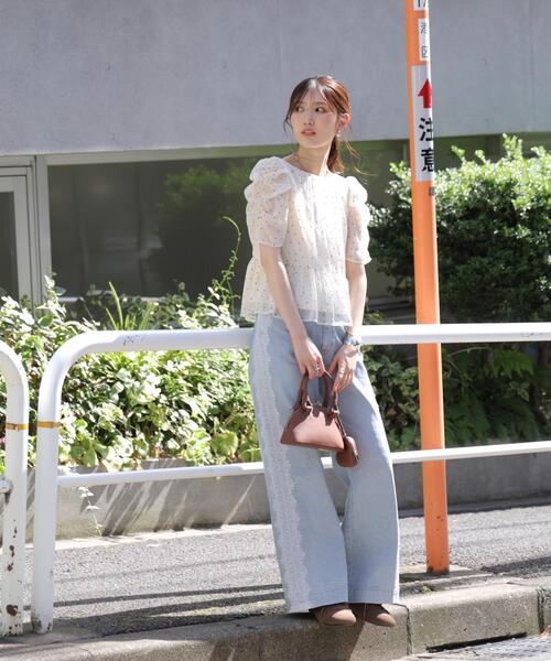 FREE'S MART(フリーズマート)の「◆ベーシックワイドサイドレースデニム(デニムパンツ・レディース・ライトインディゴブルー/ブルー系その他3・SMALL/X-SMALL/MEDIUM)」の10枚目の写真