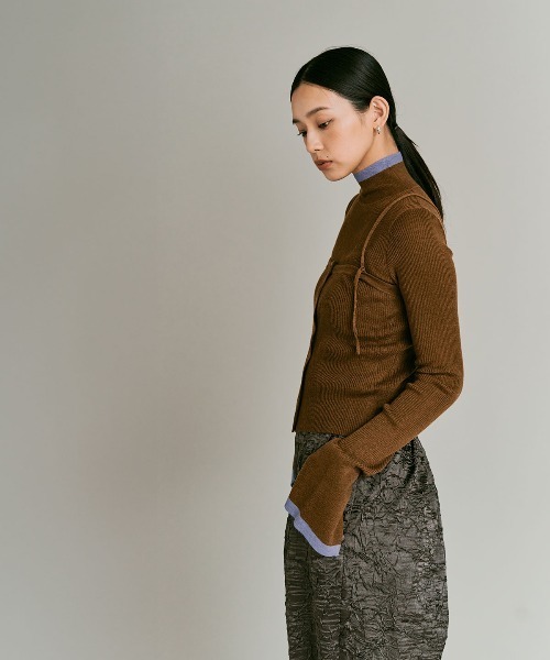 W:Huku(フーク)の「【W:Huku / ウールミックスライトニット】配色 トップス / Wool-Blend Lightweight Knit Color-Block Top(ニット/セーター・レディース・チャコール/ブラック/ライトグレー/ブラウン・FREE)」の13枚目の写真