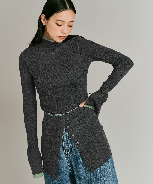 W:Huku(フーク)の「【W:Huku / ウールミックスライトニット】配色 トップス / Wool-Blend Lightweight Knit Color-Block Top(ニット/セーター・レディース・チャコール/ブラック/ライトグレー/ブラウン・FREE)」の16枚目の写真