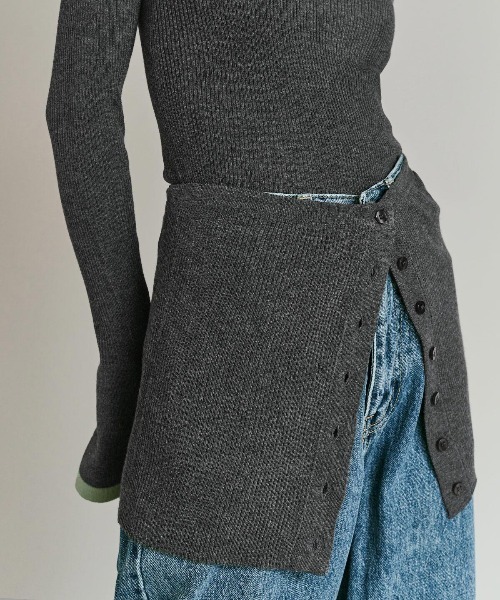 W:Huku(フーク)の「【W:Huku / ウールミックスライトニット】配色 トップス / Wool-Blend Lightweight Knit Color-Block Top(ニット/セーター・レディース・チャコール/ブラック/ライトグレー/ブラウン・FREE)」の17枚目の写真