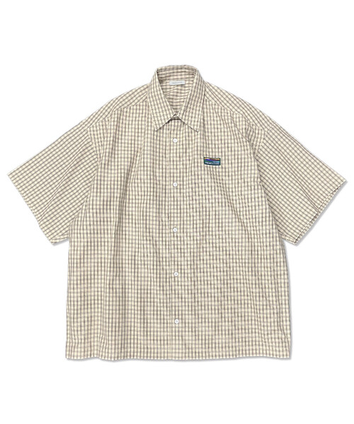 FREAK'S STORE（フリークスストア）の「限定展開 リラックスフィット ショートスリーブ チェックシャツ /半袖（シャツ/ブラウス・メンズ・チャコールグレー/ネイビー/ブラック/ブラウン/ライトベージュ/ベージュ/ホワイト/グリーン・SMALL/MEDIUM/LARGE）」の11枚目の写真
