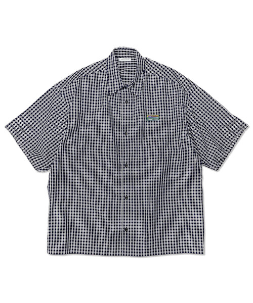 FREAK'S STORE（フリークスストア）の「限定展開 リラックスフィット ショートスリーブ チェックシャツ /半袖（シャツ/ブラウス・メンズ・チャコールグレー/ネイビー/ブラック/ブラウン/ライトベージュ/ベージュ/ホワイト/グリーン・SMALL/MEDIUM/LARGE）」の13枚目の写真