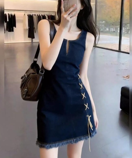 semplice（センプリチェ）の「ノースリーブデニムワンピース（ワンピース・レディース・ブルー・S/M/L）」の5枚目の写真