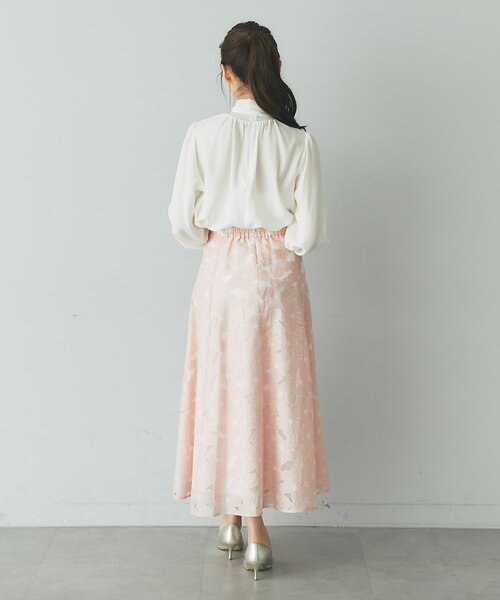 La boutique BonBon(ラブティックボンボン)の「【オケージョンにも】ボウタイシャーリングギャザーブラウス(シャツ/ブラウス・レディース・ピンク/オフホワイト・FREE)」の8枚目の写真