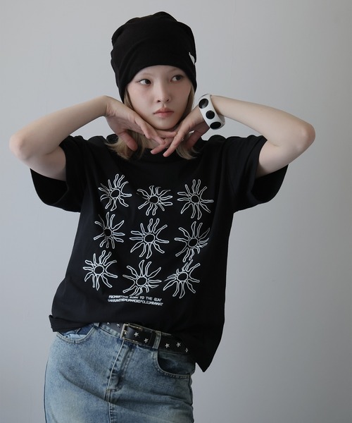Ulysses(ユリシス)の「モノトーンプリントクルーネックTシャツ(Tシャツ/カットソー・レディース・ブラック・M/S)」の9枚目の写真