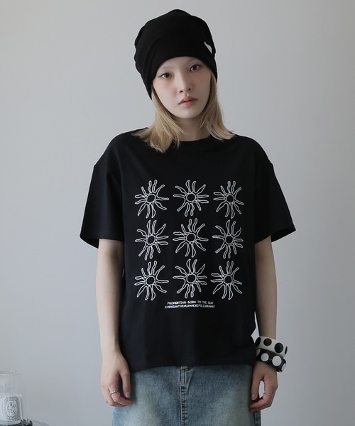 Ulysses(ユリシス)の「モノトーンプリントクルーネックTシャツ(Tシャツ/カットソー・レディース・ブラック・M/S)」の12枚目の写真