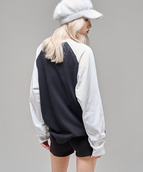 Sourcream(サワークリーム)の「【Sourcream】VenusラグランL/STEE(Tシャツ/カットソー・レディース・ホワイト/ブラック/チャコールグレー・MEDIUM/SMALL)」の6枚目の写真