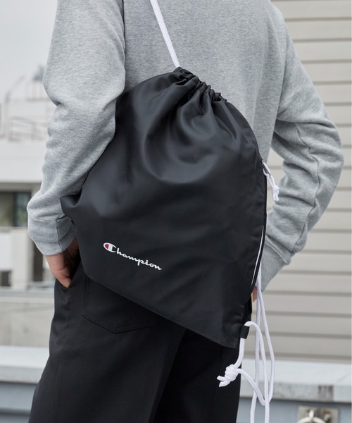 Champion(チャンピオン)の「Champion/チャンピオン LAUNDRY BAG ランドリーバッグ ナップサック サブバッグ サイドファスナー付き A4サイズ収納可能 メンズ レディース 2026年 秋 秋服 冬 冬服(バックパック/リュック・メンズ・ホワイト/ブラック/ネイビー/ライトパープル・FREE)」の11枚目の写真