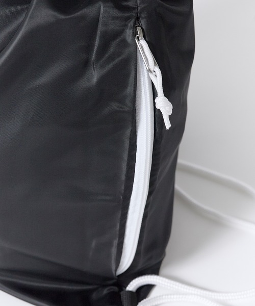 Champion(チャンピオン)の「Champion/チャンピオン LAUNDRY BAG ランドリーバッグ ナップサック サブバッグ サイドファスナー付き A4サイズ収納可能 メンズ レディース 2026年 秋 秋服 冬 冬服(バックパック/リュック・メンズ・ホワイト/ブラック/ネイビー/ライトパープル・FREE)」の20枚目の写真