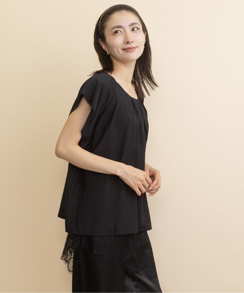 lodie(ロディ)の「【接触冷感】ギャザーフレンチブラウス(シャツ/ブラウス・レディース・ベージュ/カーキ/ブラック・FREE)」の8枚目の写真