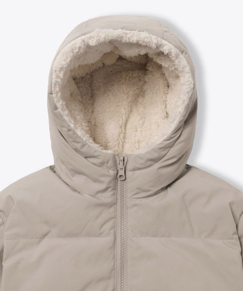 MUSINSA STANDARD KIDS（ムシンサスタンダードキッズ）の「デイリープファーリバーシブルフリースフーデッドパディングジャケット [ダスティベージュ/クリーム]（ブルゾン・レディース・その他・100/110/120/130/140/160/150）」の6枚目の写真
