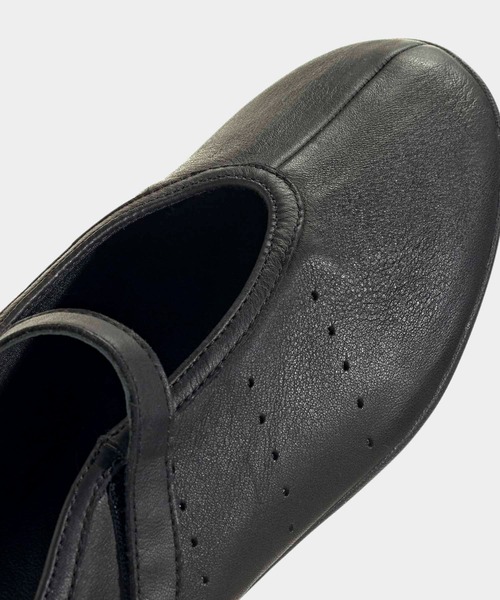 adidas(アディダス)の「スタンスミス ローバレエ / STAN SMITH LO BALLET / アディダスオリジナルス adidas Originals(スニーカー・レディース・ブラック・22.0cm/22.5cm/29.0cm/26.0cm/26.5cm/27.0cm/27.5cm/28.0cm/28.5cm/23.0cm/23.5cm/24.0cm/24.5cm/25.0cm/25.5cm)」の6枚目の写真