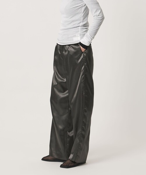 MARW UNITED ARROWS（マルゥ ユナイテッドアローズ）の「＜MARW UNITED ARROWS＞サテン ウエストギャザー イージーパンツ（その他パンツ・レディース・ネイビー/ナチュラル/ダークグレー・36/38）」の14枚目の写真