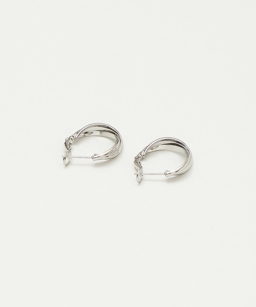 AJUGA.(アジュガ)の「クロスラインフープピアス(ピアス(両耳用)・レディース・シルバー/ゴールド・ONE SIZE)」の4枚目の写真