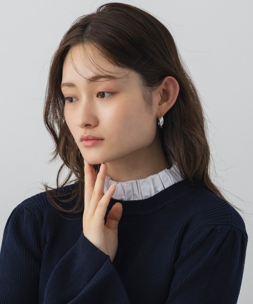 AJUGA.(アジュガ)の「クロスラインフープピアス(ピアス(両耳用)・レディース・シルバー/ゴールド・ONE SIZE)」の18枚目の写真