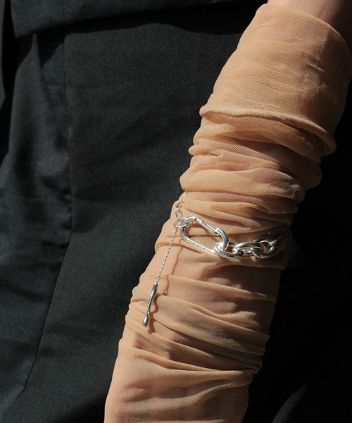 Soierie(ソワリー)の「ローエッジ クリップ ブレスレット / Raw edge clip bracelet(ブレスレット・レディース・シルバー・FREE)」の6枚目の写真