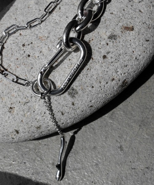 Soierie(ソワリー)の「ローエッジ クリップ ブレスレット / Raw edge clip bracelet(ブレスレット・レディース・シルバー・FREE)」の3枚目の写真