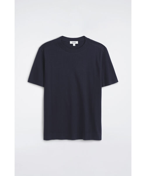 COS(コス)の「スリム インターロックジャージーTシャツ(Tシャツ/カットソー・メンズ・ネイビー・L/XL/XS/S/M)」の6枚目の写真