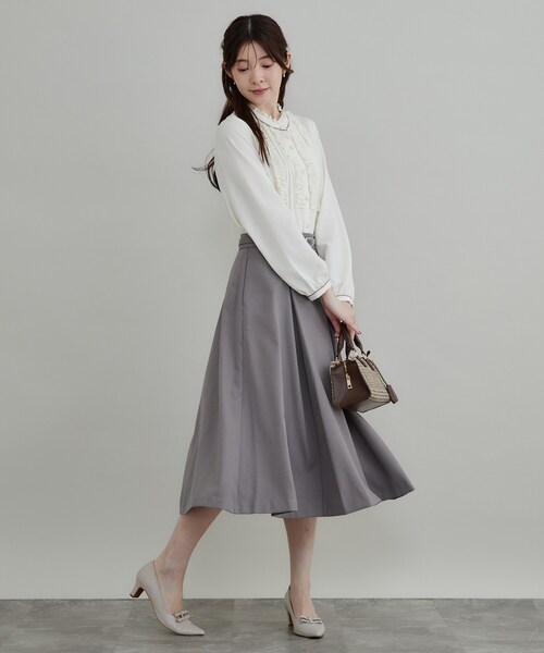 couture brooch(クチュールブローチ)の「【美シルエット】細ベルト付き タックフレアスカート(スカート・レディース・ネイビー/グレー/ダークブラウン系1・42/40/38/36)」の5枚目の写真