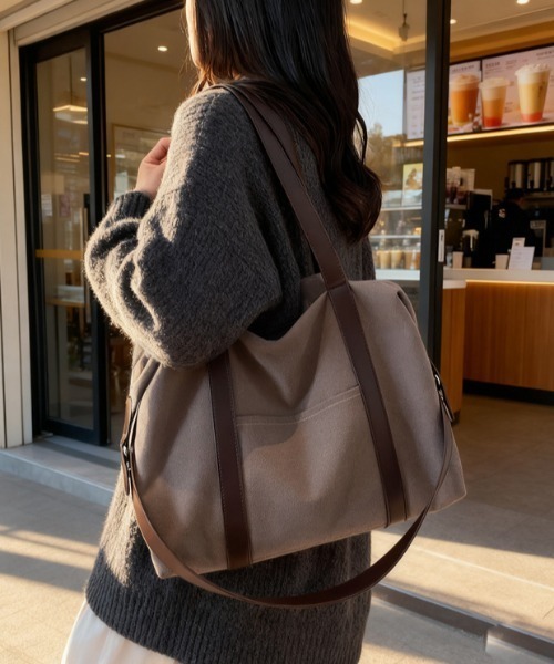 Alum'（アルム）の「【A4・PC対応】キャンバス×レザーパイピング 2way大容量ボストントートバッグ（ボストンバッグ・レディース・ベージュ/ブラック/グレー・FREE）」の15枚目の写真