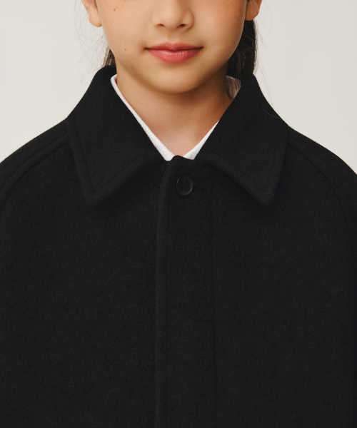 MUSINSA STANDARD KIDS（ムシンサスタンダードキッズ）の「ウールブレンドバルマカンコート[ブラック]（チェスターコート・レディース・その他・160/140/120/130/150）」の3枚目の写真