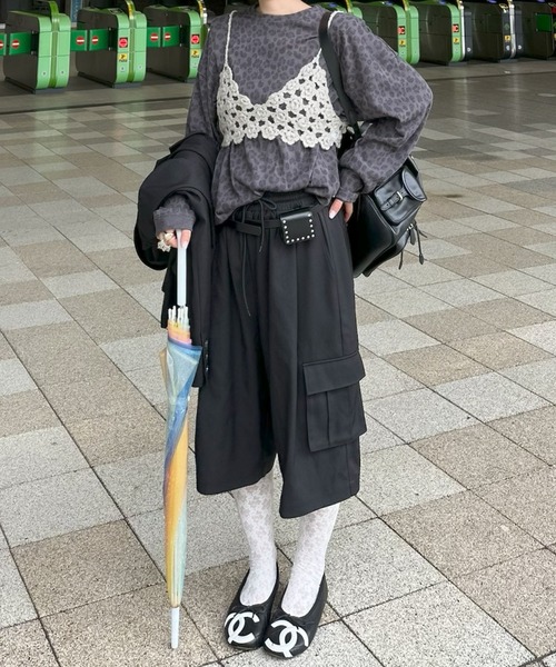 Alley Tokyo(アリートーキョー)の「お花のかぎ針ビスチェ(その他トップス・レディース・ダークグレー/ライトグレー/オフホワイト・FREE)」の9枚目の写真