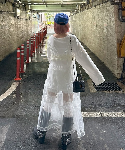 Alley Tokyo(アリートーキョー)の「お花のかぎ針ビスチェ(その他トップス・レディース・ダークグレー/ライトグレー/オフホワイト・FREE)」の20枚目の写真