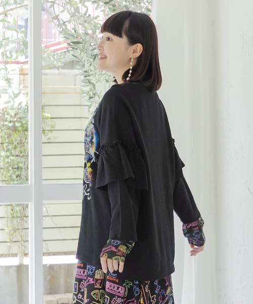ScoLar(スカラー)の「ScoLar(スカラー) 花蝶スカラーちゃん ジャガードプルオーバー(Tシャツ/カットソー・レディース・ブラック/オフホワイト・MEDIUM)」の5枚目の写真