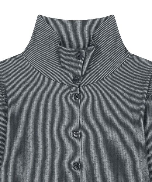 OJOS（オホス）の「Buttoned Turtle Top / Black（シャツ/ブラウス・レディース・その他・1）」の5枚目の写真