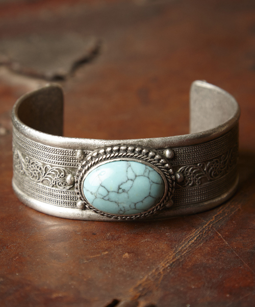 インディアンジュエリーバングル バングル リストバンド Mementism メメントイズム のファッション アクセサリー Mementism メメントイズム のバングル リストバンド インディアンジュエリーバングル Me 45 をセール価格で購入できます Mementism バングル