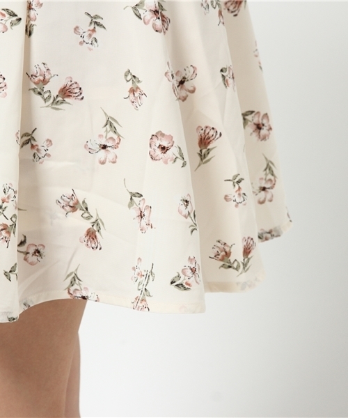 earth music&ecology（アースミュージックアンドエコロジー）の「花柄スカパン（その他パンツ・レディース・ネイビー/ライトピンク/サックスブルー/オフホワイト・FREE）」の10枚目の写真