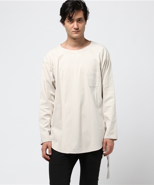 SHIPS JET BLUE(シップスジェットブルー)の「THEE エクスクルーシブ: スリットシャツ(Tシャツ/カットソー・メンズ・ブラック/キャメル/オフホワイト・ONE SIZE)」の2枚目の写真