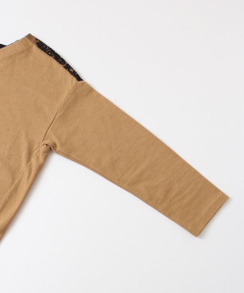 URBAN RESEARCH(アーバンリサーチ)の「UR BACKリボンレースプルオーバー(Tシャツ/カットソー・レディース・ホワイト×ブラック/ネイビー/キャメル・FREE)」の16枚目の写真