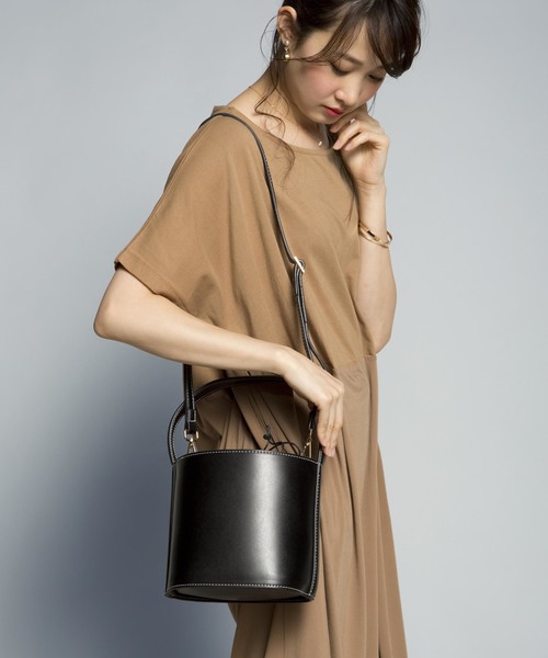 PLAIN CLOTHING（プレーンクロージング）の「ミニバケツハンドバッグ【PLAIN CLOTHING】（ショルダーバッグ・レディース・キャメル/ブラック/ワイン・FREE）」の12枚目の写真