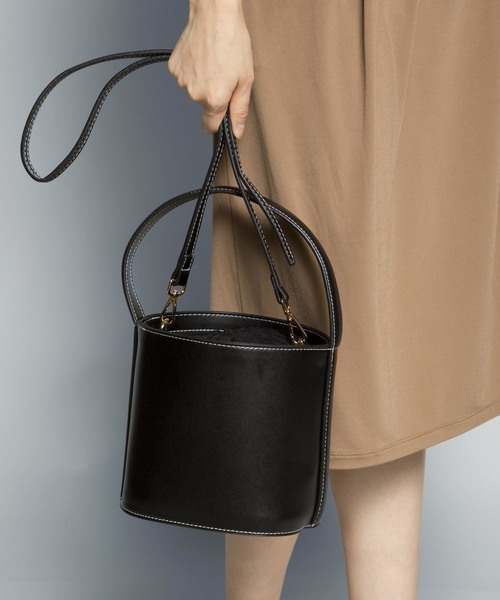 PLAIN CLOTHING（プレーンクロージング）の「ミニバケツハンドバッグ【PLAIN CLOTHING】（ショルダーバッグ・レディース・キャメル/ブラック/ワイン・FREE）」の21枚目の写真