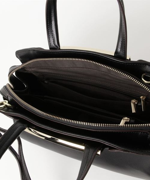 VitaFelice（ヴィータフェリーチェ）の「牛革2wayラウンドハンドバッグ（ハンドバッグ・レディース・ブラック/アイボリー/キャメル/ブラック×ブラック・FREE）」の5枚目の写真