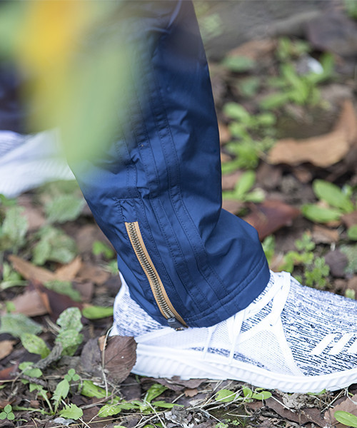 adidas（アディダス）の「アディダス ウインドパンツ W adidas