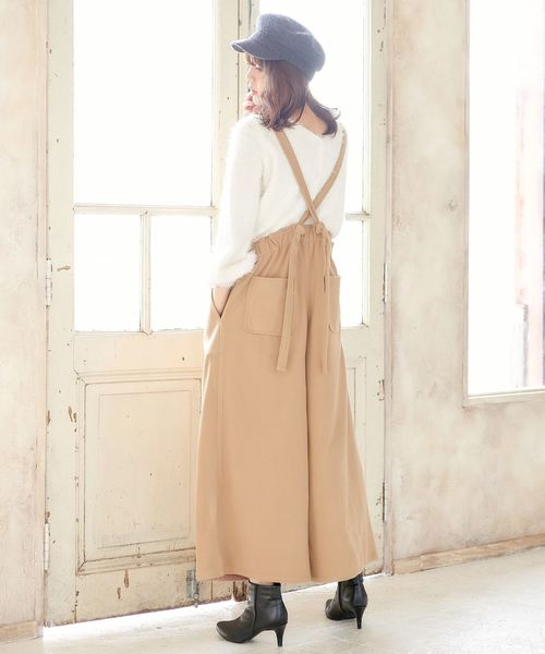 KOBE LETTUCE（コウベレタス）の「あったかフェイクウール×ゆるシルエが大人可愛い！フェイクウールサロペットオールインワン/レディース[E1760]神戸レタス（つなぎ/オールインワン・レディース・ベージュ/ライトグレー/ブラック/ブラック系その他・FREE）」の7枚目の写真