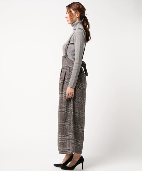 KOBE LETTUCE（コウベレタス）の「あったかフェイクウール×ゆるシルエが大人可愛い！フェイクウールサロペットオールインワン/レディース[E1760]神戸レタス（つなぎ/オールインワン・レディース・ベージュ/ライトグレー/ブラック/ブラック系その他・FREE）」の5枚目の写真