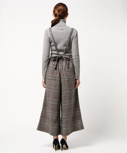 KOBE LETTUCE（コウベレタス）の「あったかフェイクウール×ゆるシルエが大人可愛い！フェイクウールサロペットオールインワン/レディース[E1760]神戸レタス（つなぎ/オールインワン・レディース・ベージュ/ライトグレー/ブラック/ブラック系その他・FREE）」の6枚目の写真