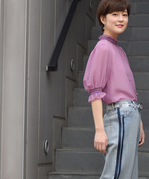 w closet（ダブルクローゼット）の「スモッキング刺繍入りシャーリングプルオーバー（シャツ/ブラウス・レディース・ブラック/オフホワイト/ピンク・FREE）」の6枚目の写真