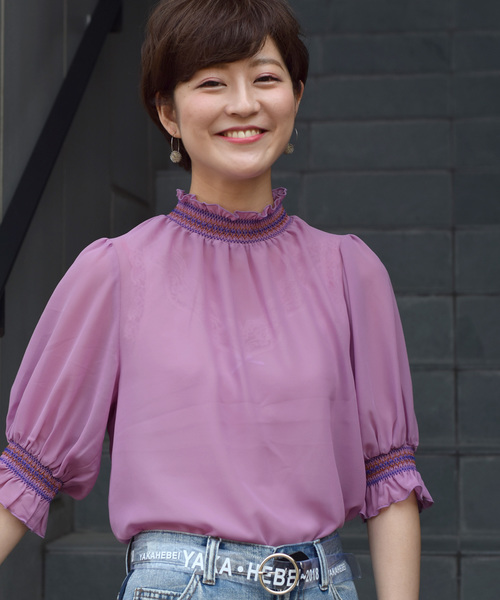 w closet（ダブルクローゼット）の「スモッキング刺繍入りシャーリングプルオーバー（シャツ/ブラウス・レディース・ブラック/オフホワイト/ピンク・FREE）」の7枚目の写真