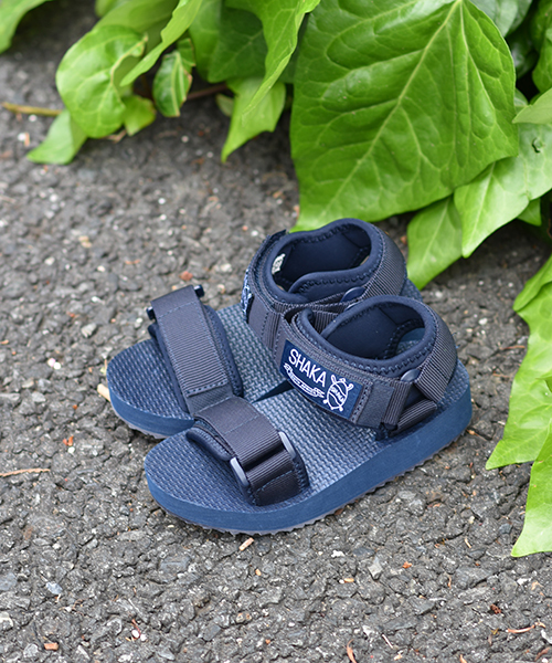 SHAKA（シャカ）の「【SHAKA / シャカ】NEO BUNGY KIDS（サンダル・キッズ・グレイッシュブルー/ネイビー/ピンク系その他/グレー/ブラック/ラベンダー/ブラック×グレー/スモークピンク/ブルー系その他・19cm/15cm/18cm/17cm/16cm）」の5枚目の写真